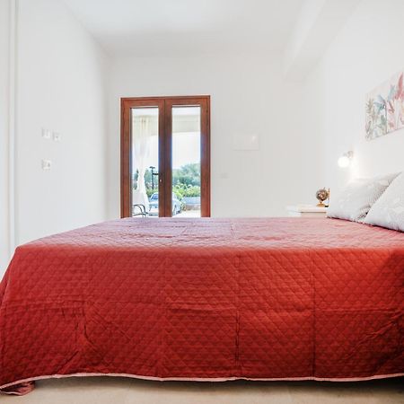 Ambra Holiday Rooms - Rooms & Beach San Teodoro  Dış mekan fotoğraf