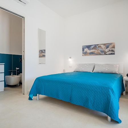 Ambra Holiday Rooms - Rooms & Beach San Teodoro  Dış mekan fotoğraf