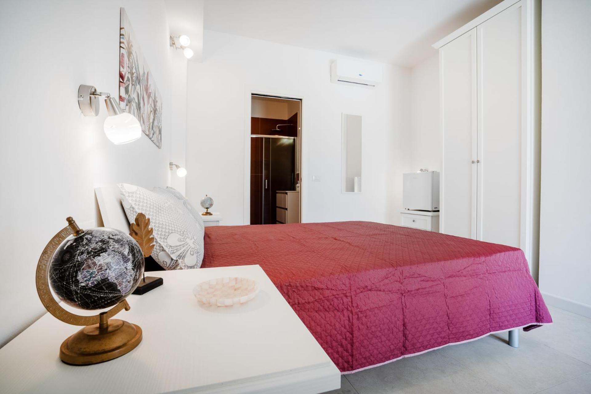 Ambra Holiday Rooms - Rooms & Beach San Teodoro  Dış mekan fotoğraf